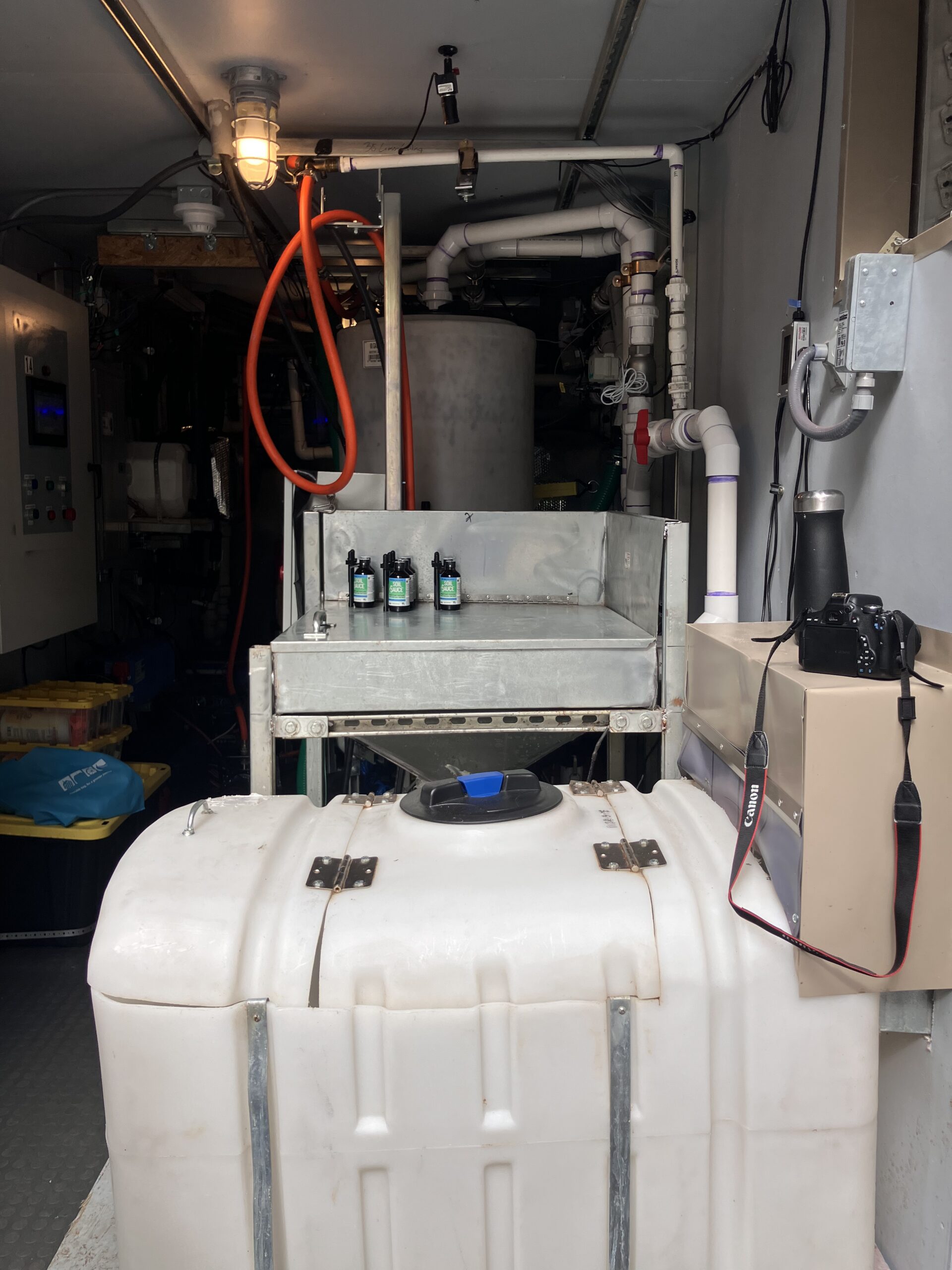 food waste digester anaerobic digestion fertilizer renewable energy upcycling waste management AI automated data system ecotone ZEUS zero-waste